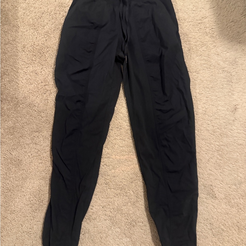 Dance Studio Mid-Rise Jogger